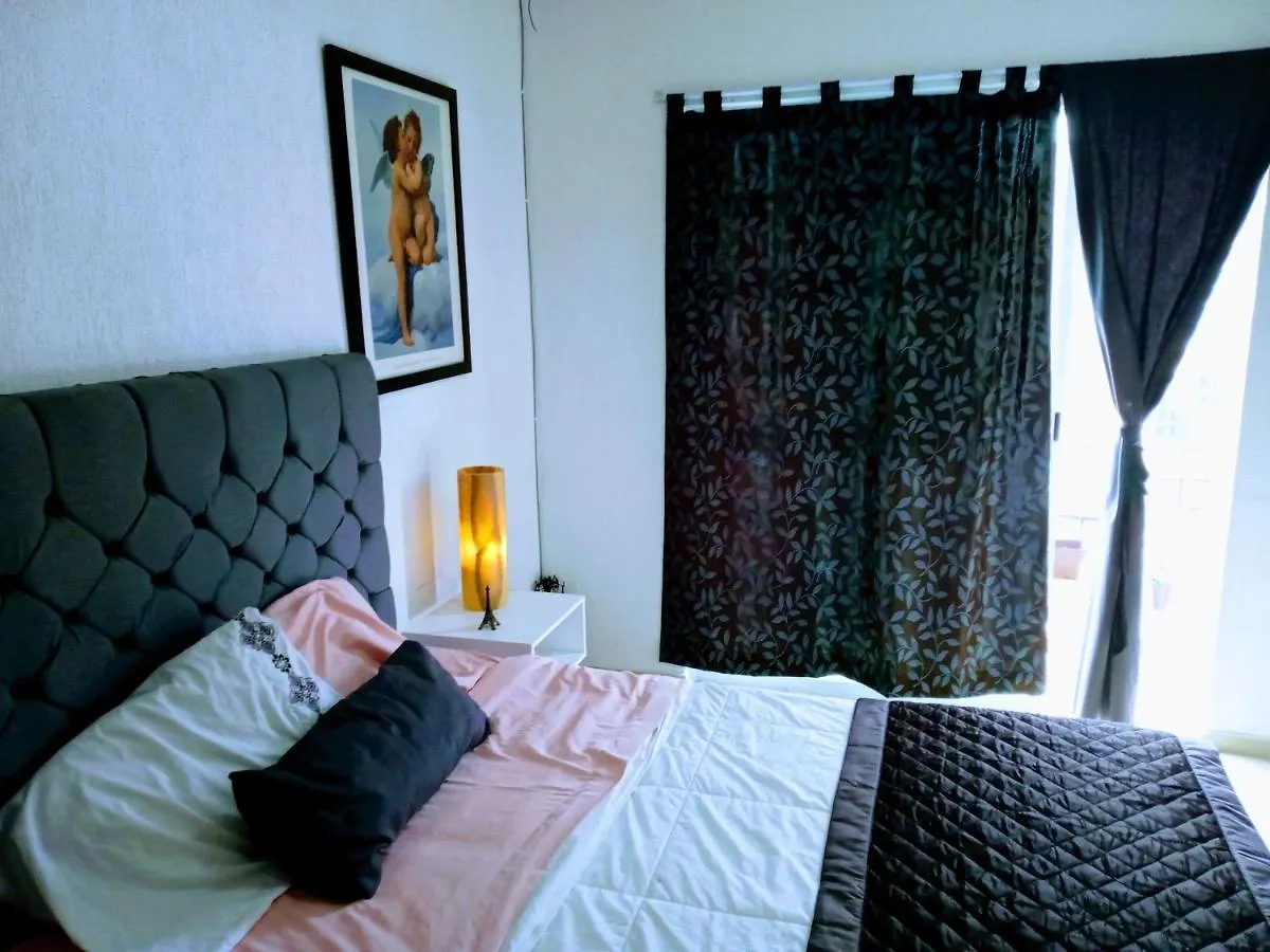 Mundo House Cancun Bed & Breakfast