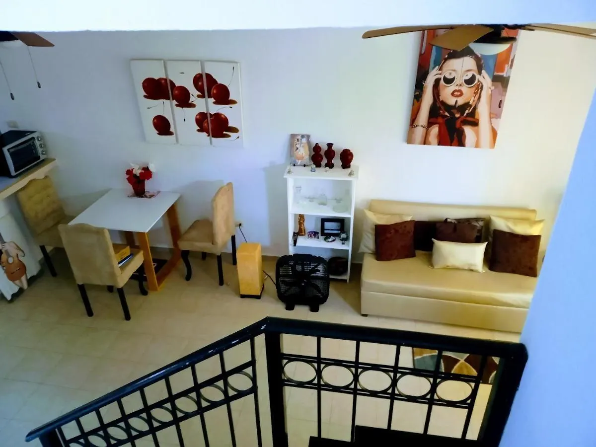 Mundo House Cancun Bed & Breakfast