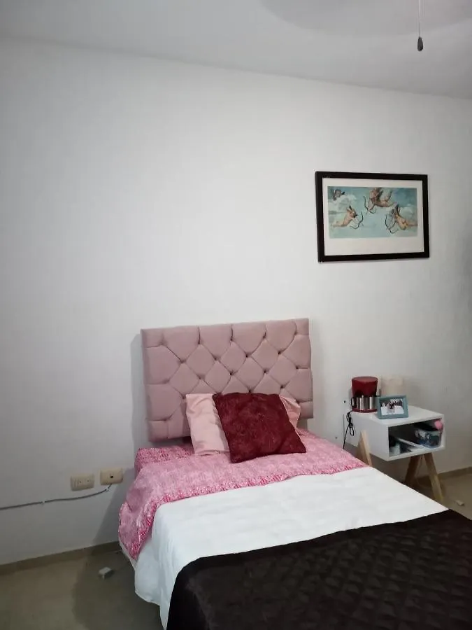 Mundo House Cancun Bed and Breakfast