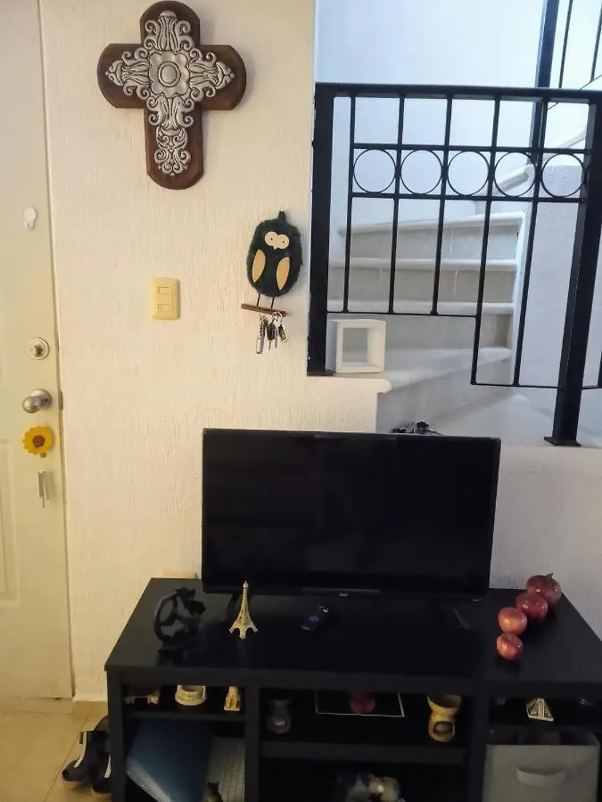 Mundo House Cancun Bed & Breakfast