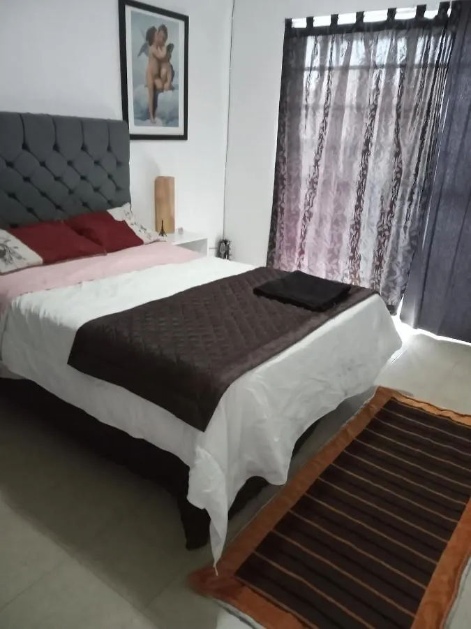 Mundo House Cancun Bed and Breakfast