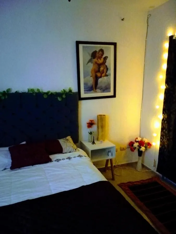 Mundo House Cancun Bed and Breakfast