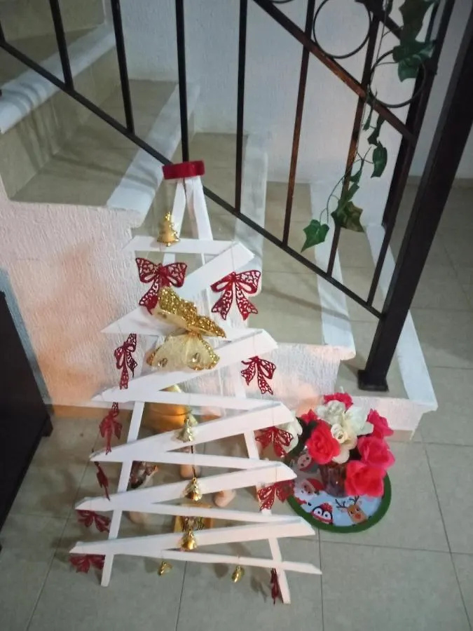 Mundo House Cancun Bed & Breakfast